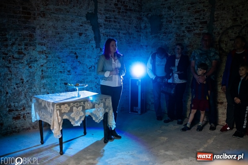 Zdjęcie w galerii na portalu naszraciborz.pl: Noc Muzeów w pałacu w Rzuchowie wiadomości z regionu