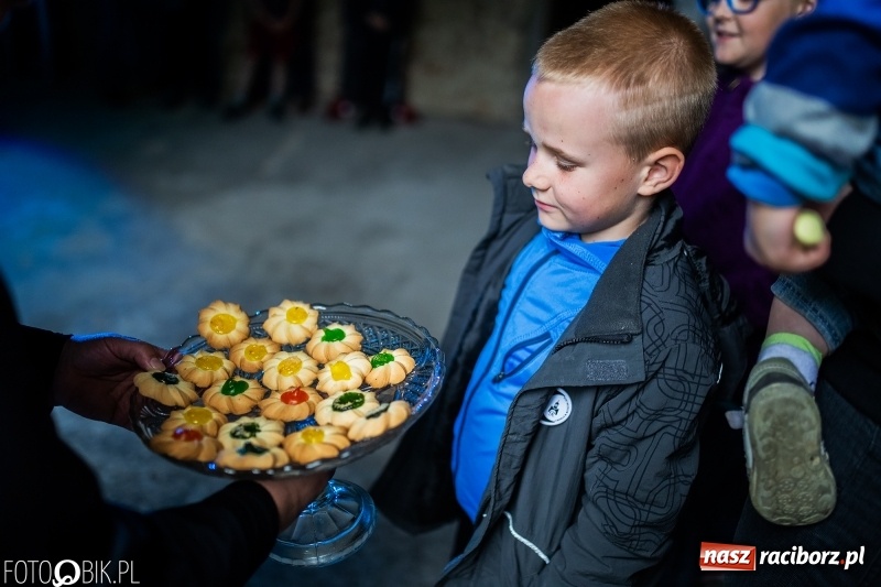 Zdjęcie w galerii na portalu naszraciborz.pl: Noc Muzeów w pałacu w Rzuchowie wiadomości z regionu