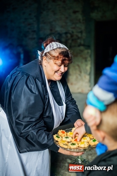 Zdjęcie w galerii na portalu naszraciborz.pl: Noc Muzeów w pałacu w Rzuchowie wiadomości z regionu