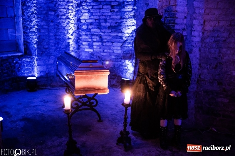 Zdjęcie w galerii na portalu naszraciborz.pl: Noc Muzeów w pałacu w Rzuchowie wiadomości z regionu