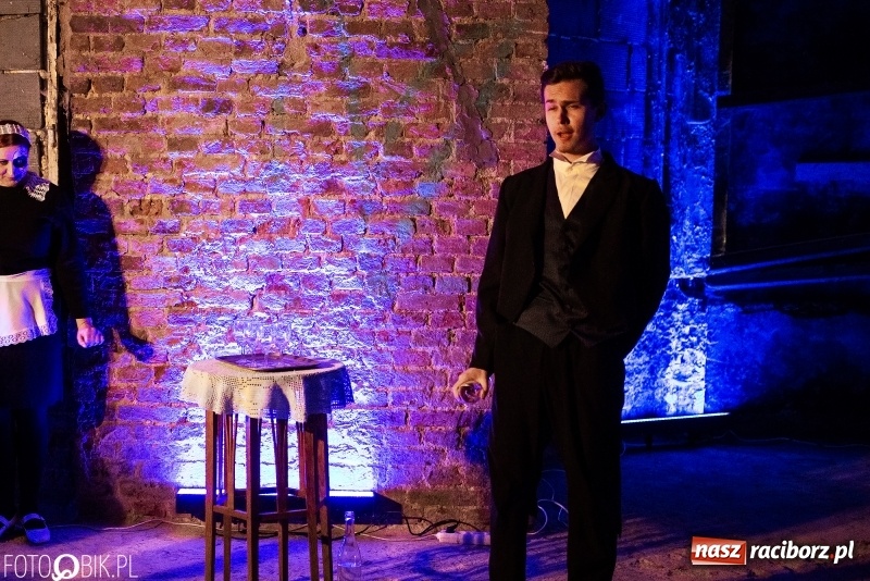 Zdjęcie w galerii na portalu naszraciborz.pl: Noc Muzeów w pałacu w Rzuchowie wiadomości z regionu