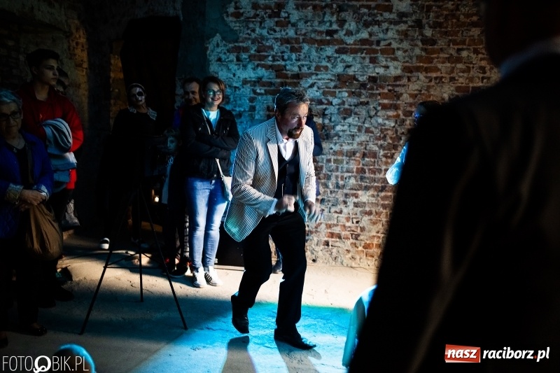 Zdjęcie w galerii na portalu naszraciborz.pl: Noc Muzeów w pałacu w Rzuchowie wiadomości z regionu