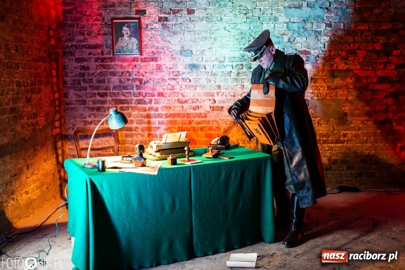 Zdjęcie w galerii na portalu naszraciborz.pl: Noc Muzeów w pałacu w Rzuchowie wiadomości z regionu