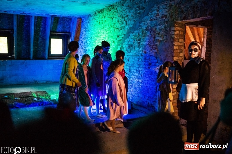 Zdjęcie w galerii na portalu naszraciborz.pl: Noc Muzeów w pałacu w Rzuchowie wiadomości z regionu