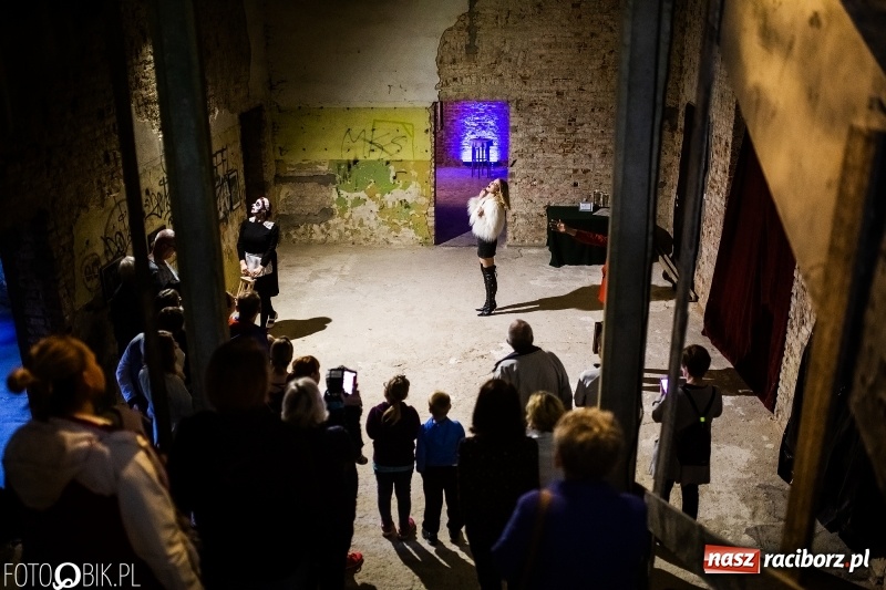 Zdjęcie w galerii na portalu naszraciborz.pl: Noc Muzeów w pałacu w Rzuchowie wiadomości z regionu