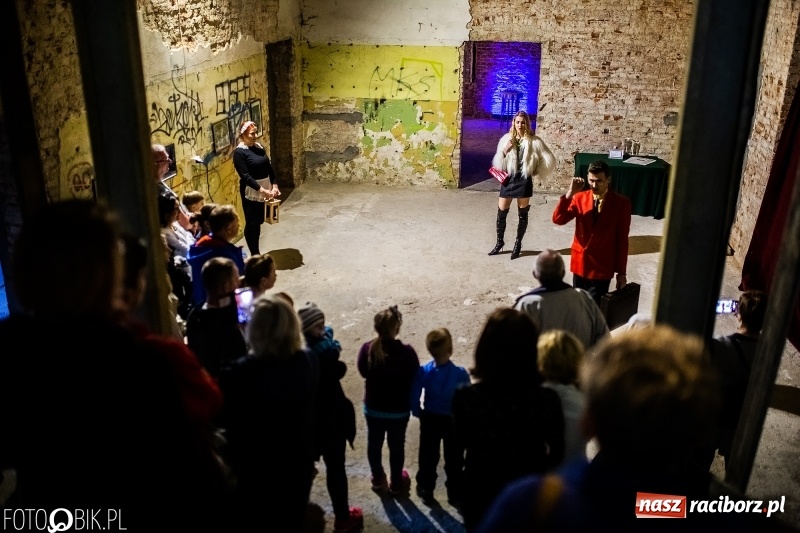 Zdjęcie w galerii na portalu naszraciborz.pl: Noc Muzeów w pałacu w Rzuchowie wiadomości z regionu