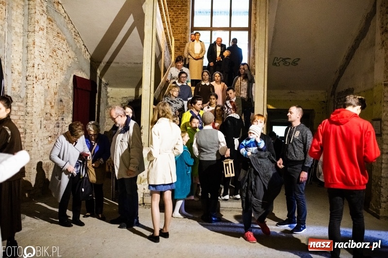 Zdjęcie w galerii na portalu naszraciborz.pl: Noc Muzeów w pałacu w Rzuchowie wiadomości z regionu