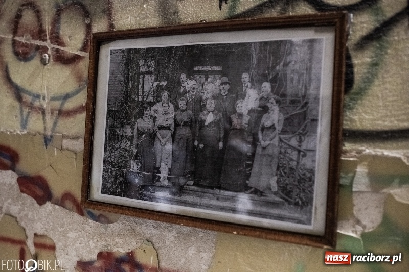 Zdjęcie w galerii na portalu naszraciborz.pl: Noc Muzeów w pałacu w Rzuchowie wiadomości z regionu