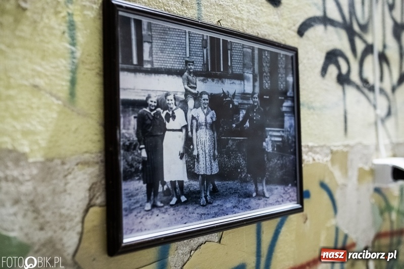 Zdjęcie w galerii na portalu naszraciborz.pl: Noc Muzeów w pałacu w Rzuchowie wiadomości z regionu