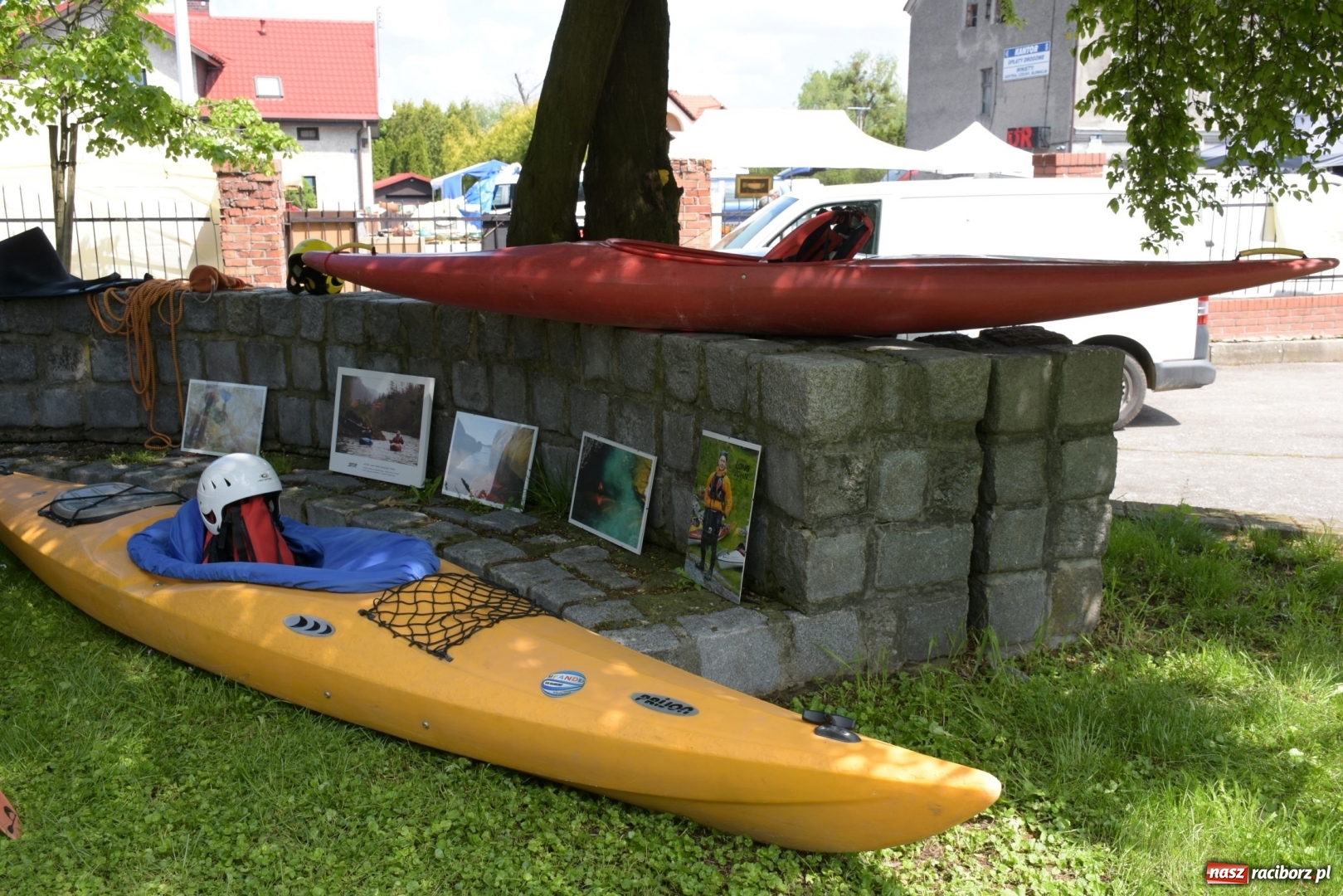 Zdjęcie w galerii na portalu naszraciborz.pl: Majówka pod zamkiem w Chałupkach [FOTO] wiadomości z regionu