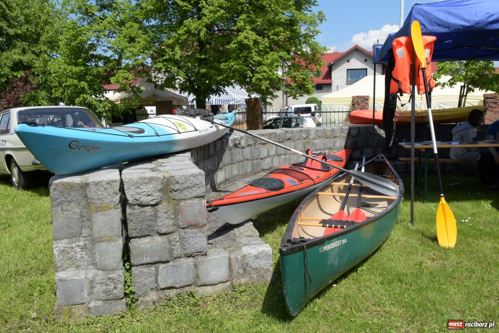 Zdjęcie w galerii na portalu naszraciborz.pl: Majówka pod zamkiem w Chałupkach [FOTO] wiadomości z regionu