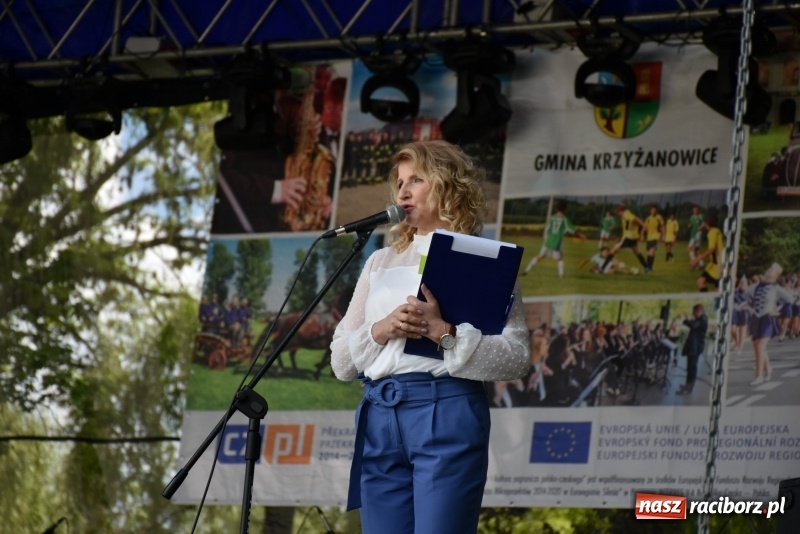 Zdjęcie w galerii na portalu naszraciborz.pl: Majówka pod zamkiem w Chałupkach [FOTO] wiadomości z regionu