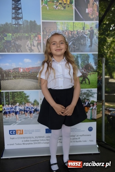 Zdjęcie w galerii na portalu naszraciborz.pl: Majówka pod zamkiem w Chałupkach [FOTO] wiadomości z regionu