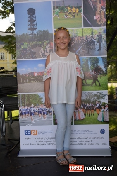 Zdjęcie w galerii na portalu naszraciborz.pl: Majówka pod zamkiem w Chałupkach [FOTO] wiadomości z regionu