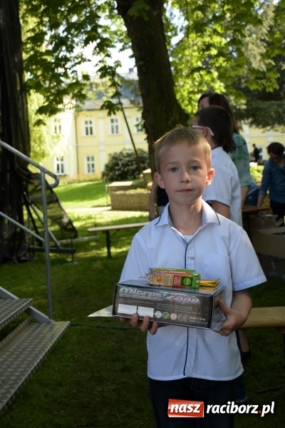 Zdjęcie w galerii na portalu naszraciborz.pl: Majówka pod zamkiem w Chałupkach [FOTO] wiadomości z regionu