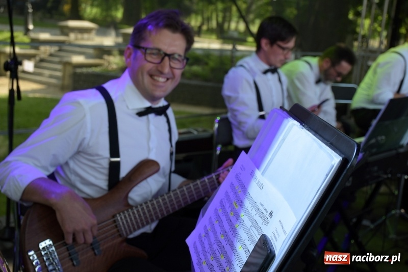 Zdjęcie w galerii na portalu naszraciborz.pl: Majówka pod zamkiem w Chałupkach [FOTO] wiadomości z regionu