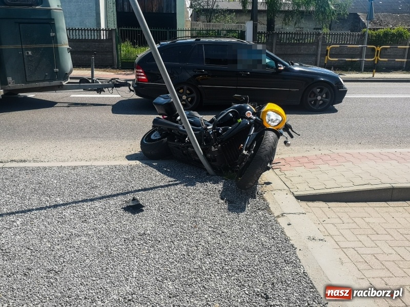 Zdjęcie w galerii na portalu naszraciborz.pl: Potrącenie rowerzystki w Bieńkowicach  wiadomości z regionu