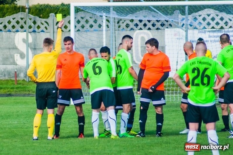 Zdjęcie w galerii na portalu naszraciborz.pl: Tworków uległ Studziennej. Zmiana lidera w A klasie [FOTO] wiadomości z regionu