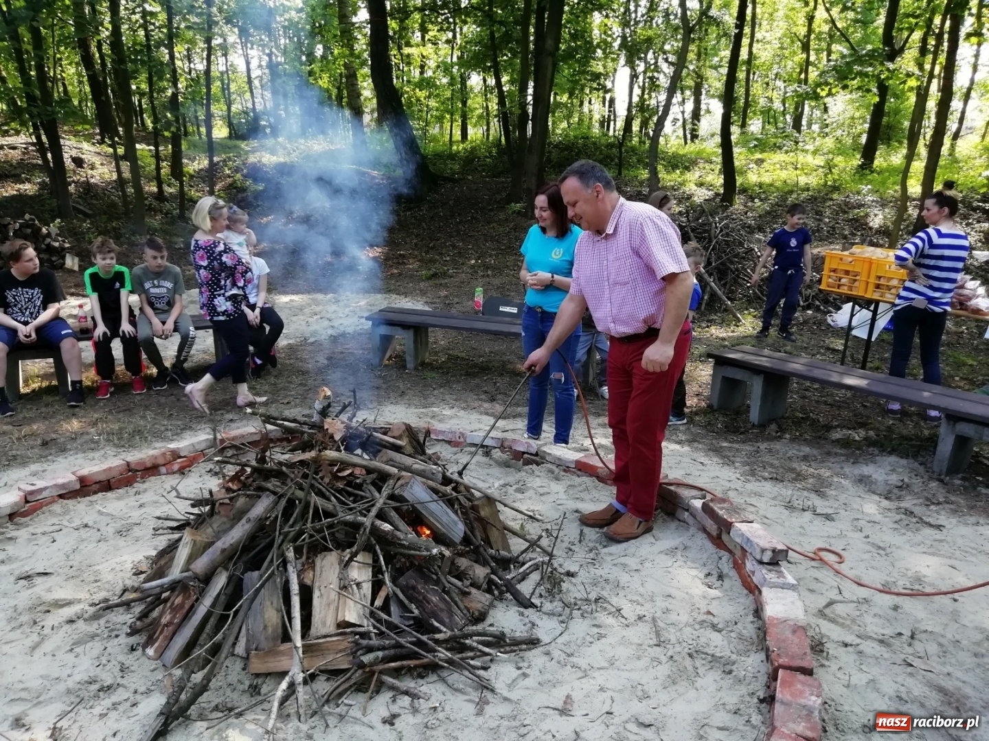 Zdjęcie w galerii na portalu naszraciborz.pl: Piknik przy grillu w Kuźni Raciborskiej wiadomości z regionu
