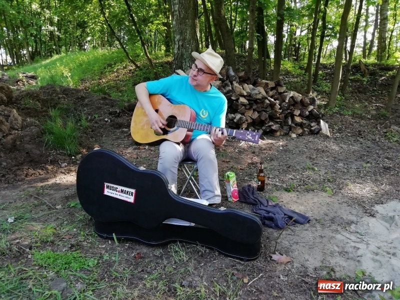 Zdjęcie w galerii na portalu naszraciborz.pl: Piknik przy grillu w Kuźni Raciborskiej wiadomości z regionu