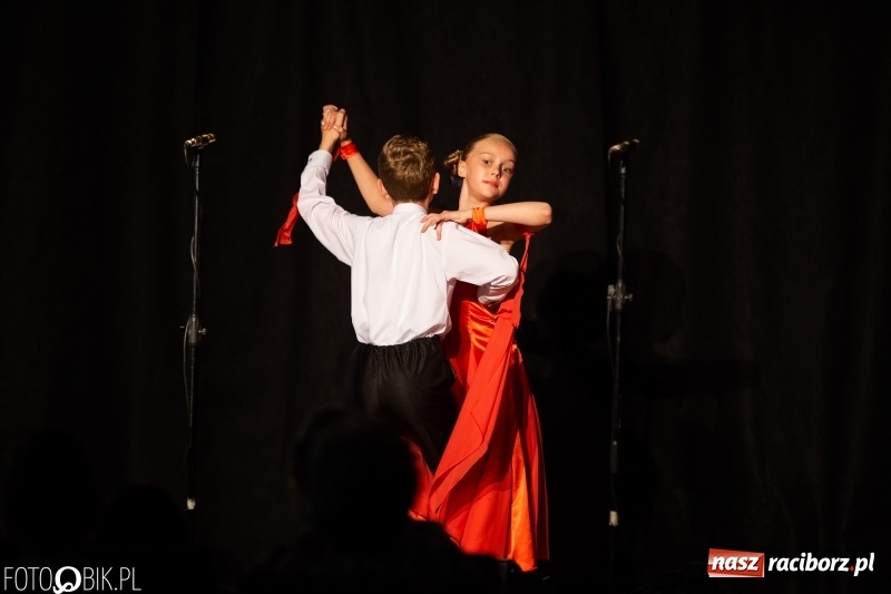 Zdjęcie w galerii na portalu naszraciborz.pl: Koncert z okazji Dnia Mamy i Taty na Zamku Piastowskim wiadomości z regionu