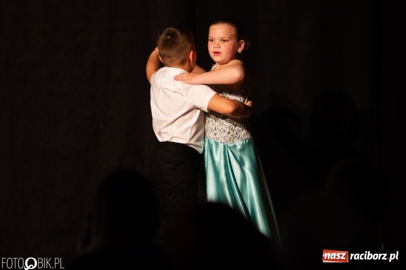 Zdjęcie w galerii na portalu naszraciborz.pl: Koncert z okazji Dnia Mamy i Taty na Zamku Piastowskim wiadomości z regionu