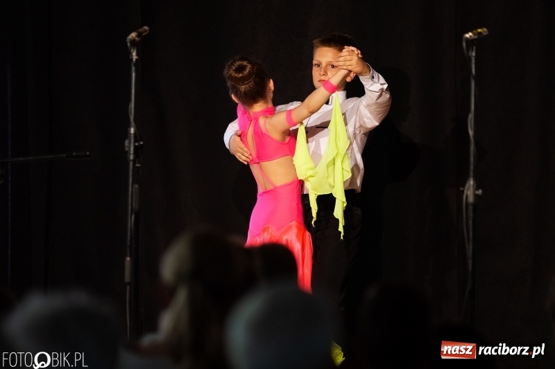 Zdjęcie w galerii na portalu naszraciborz.pl: Koncert z okazji Dnia Mamy i Taty na Zamku Piastowskim wiadomości z regionu