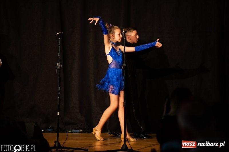 Zdjęcie w galerii na portalu naszraciborz.pl: Koncert z okazji Dnia Mamy i Taty na Zamku Piastowskim wiadomości z regionu