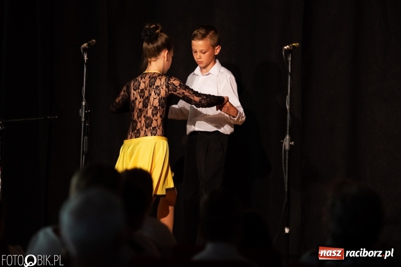 Zdjęcie w galerii na portalu naszraciborz.pl: Koncert z okazji Dnia Mamy i Taty na Zamku Piastowskim wiadomości z regionu