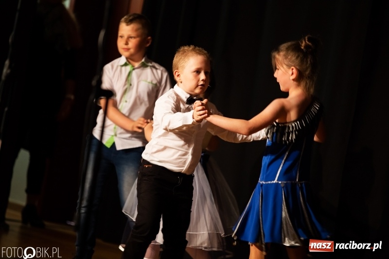 Zdjęcie w galerii na portalu naszraciborz.pl: Koncert z okazji Dnia Mamy i Taty na Zamku Piastowskim wiadomości z regionu