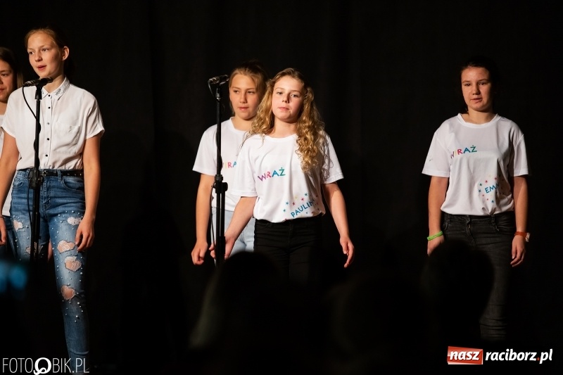 Zdjęcie w galerii na portalu naszraciborz.pl: Koncert z okazji Dnia Mamy i Taty na Zamku Piastowskim wiadomości z regionu