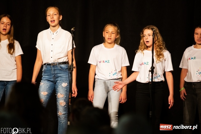 Zdjęcie w galerii na portalu naszraciborz.pl: Koncert z okazji Dnia Mamy i Taty na Zamku Piastowskim wiadomości z regionu