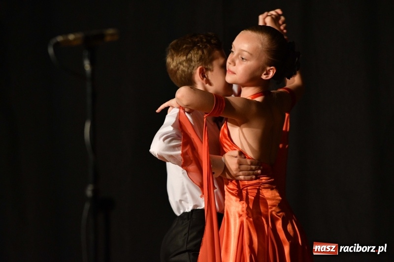 Zdjęcie w galerii na portalu naszraciborz.pl: Koncert z okazji Dnia Mamy i Taty na Zamku Piastowskim wiadomości z regionu