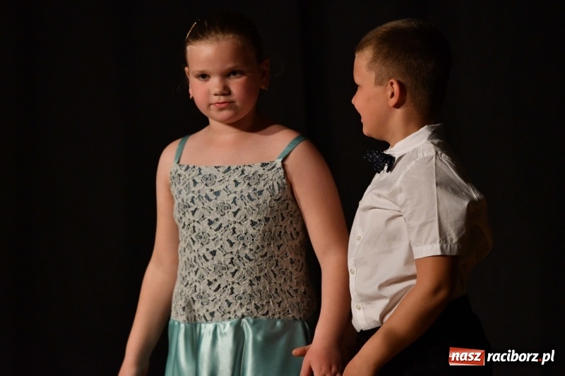 Zdjęcie w galerii na portalu naszraciborz.pl: Koncert z okazji Dnia Mamy i Taty na Zamku Piastowskim wiadomości z regionu