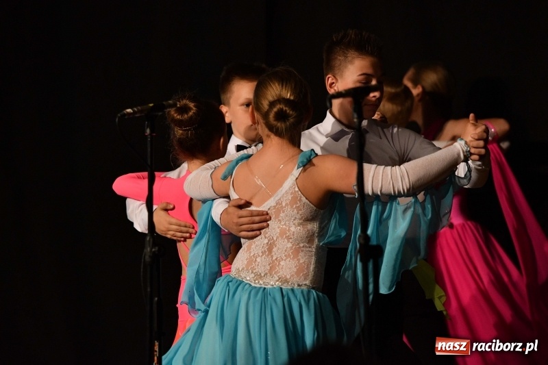 Zdjęcie w galerii na portalu naszraciborz.pl: Koncert z okazji Dnia Mamy i Taty na Zamku Piastowskim wiadomości z regionu