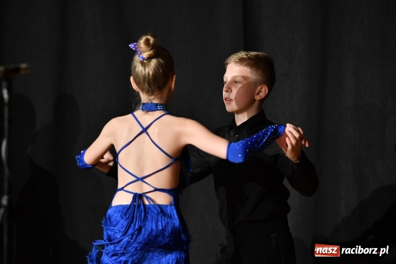 Zdjęcie w galerii na portalu naszraciborz.pl: Koncert z okazji Dnia Mamy i Taty na Zamku Piastowskim wiadomości z regionu