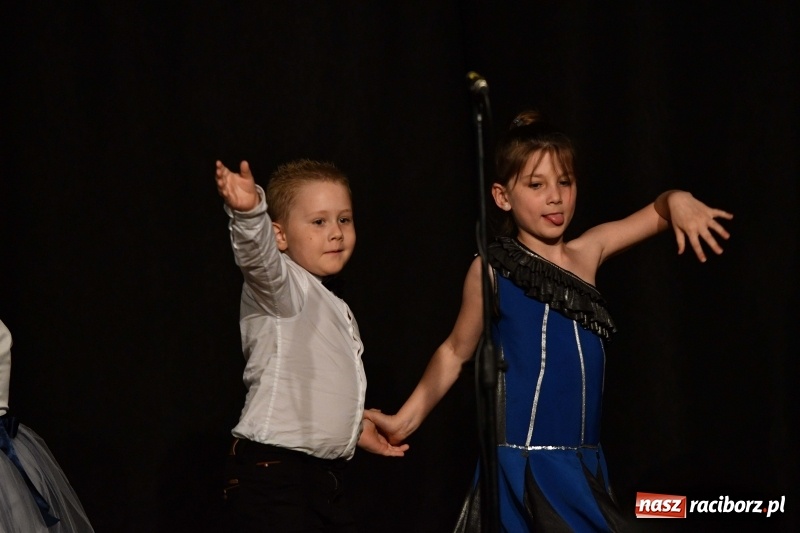 Zdjęcie w galerii na portalu naszraciborz.pl: Koncert z okazji Dnia Mamy i Taty na Zamku Piastowskim wiadomości z regionu