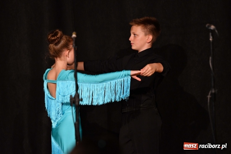 Zdjęcie w galerii na portalu naszraciborz.pl: Koncert z okazji Dnia Mamy i Taty na Zamku Piastowskim wiadomości z regionu