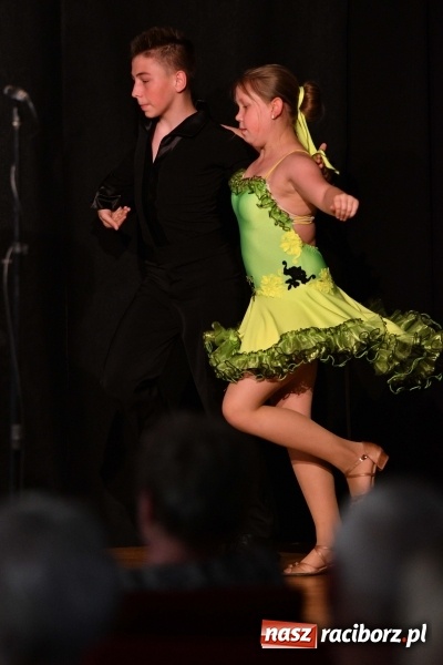 Zdjęcie w galerii na portalu naszraciborz.pl: Koncert z okazji Dnia Mamy i Taty na Zamku Piastowskim wiadomości z regionu