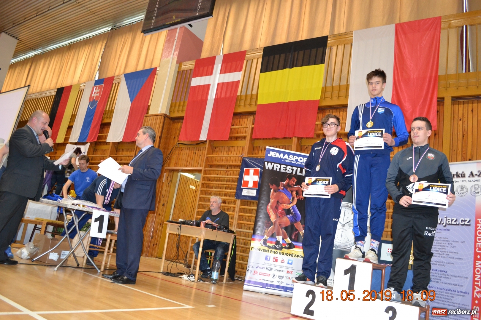 Zdjęcie w galerii na portalu naszraciborz.pl: Dobry start zapaśników Unii na zawodach w Kladnie [FOTO] wiadomości z regionu