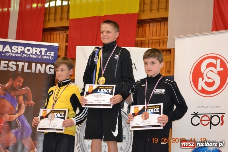 Zdjęcie w galerii na portalu naszraciborz.pl: Dobry start zapaśników Unii na zawodach w Kladnie [FOTO] wiadomości z regionu