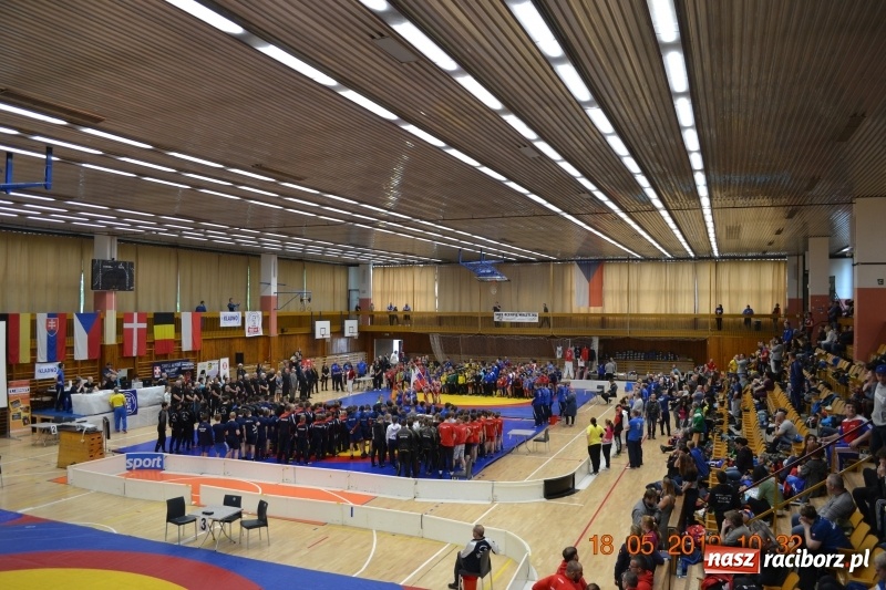 Zdjęcie w galerii na portalu naszraciborz.pl: Dobry start zapaśników Unii na zawodach w Kladnie [FOTO] wiadomości z regionu