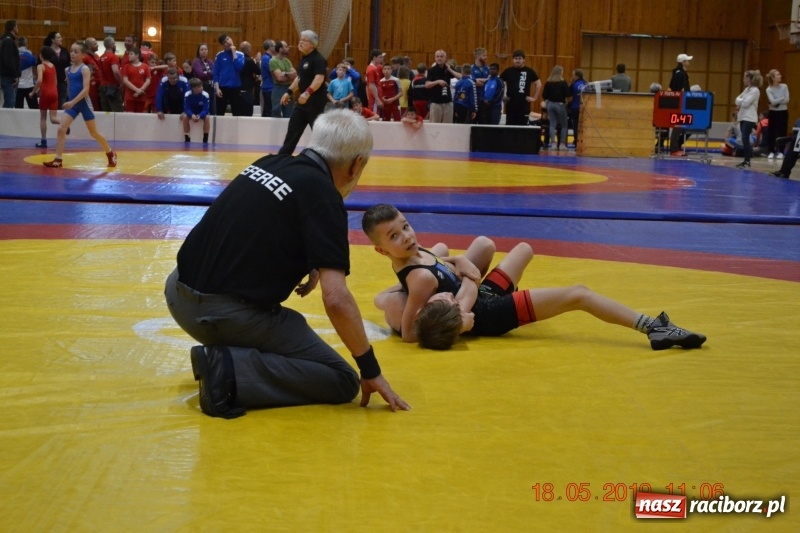 Zdjęcie w galerii na portalu naszraciborz.pl: Dobry start zapaśników Unii na zawodach w Kladnie [FOTO] wiadomości z regionu