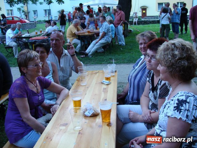 Zdjęcie w galerii na portalu naszraciborz.pl: Spotkanie dzieci z Podwórka Kolejowego wiadomości z regionu