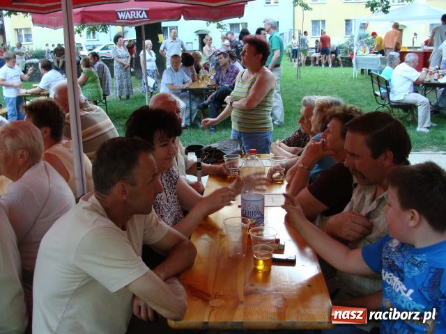 Zdjęcie w galerii na portalu naszraciborz.pl: Spotkanie dzieci z Podwórka Kolejowego wiadomości z regionu