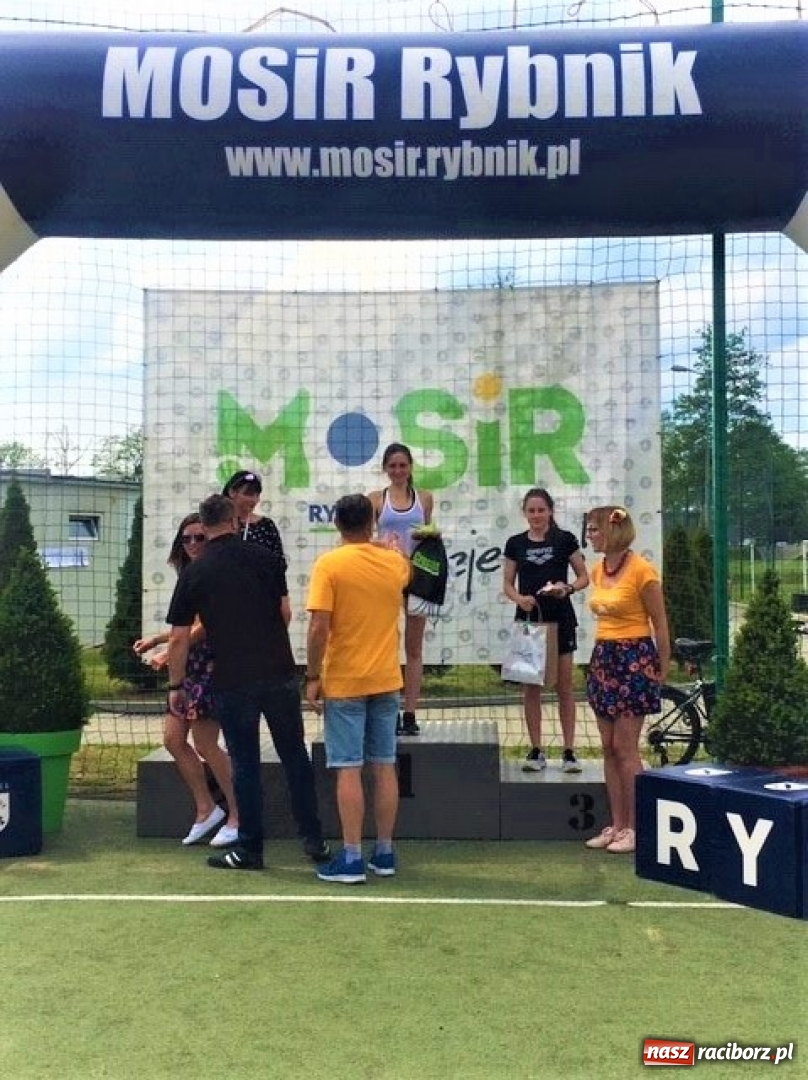 Zdjęcie w galerii na portalu naszraciborz.pl: Uczniowie raciborskiego ZSOMS na Biegu Wiosny w Rybniku wiadomości z regionu