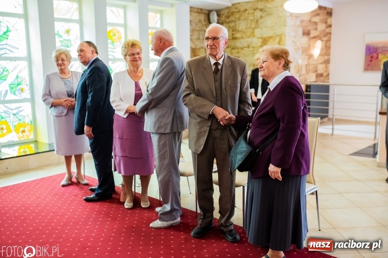 Zdjęcie w galerii na portalu naszraciborz.pl: Spędzili pół wieku razem. Małżeńskie jubileusze w raciborskim USC [FOTO i WIDEO] wiadomości z regionu