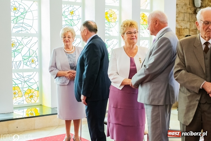 Zdjęcie w galerii na portalu naszraciborz.pl: Spędzili pół wieku razem. Małżeńskie jubileusze w raciborskim USC [FOTO i WIDEO] wiadomości z regionu