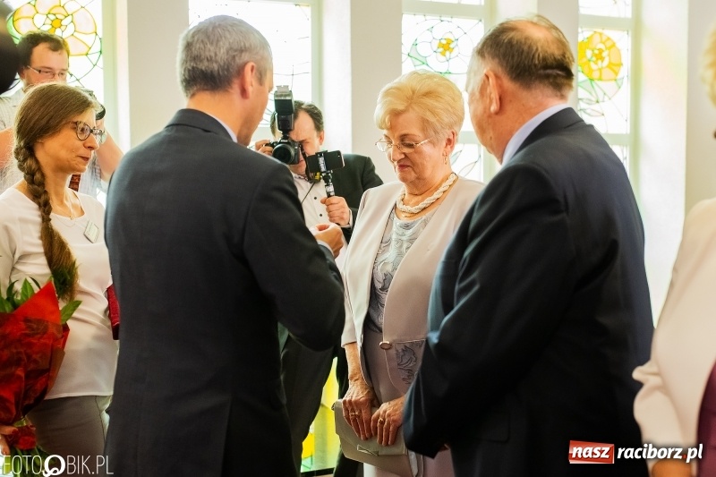 Zdjęcie w galerii na portalu naszraciborz.pl: Spędzili pół wieku razem. Małżeńskie jubileusze w raciborskim USC [FOTO i WIDEO] wiadomości z regionu