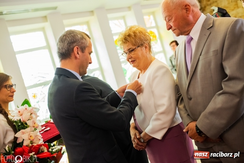 Zdjęcie w galerii na portalu naszraciborz.pl: Spędzili pół wieku razem. Małżeńskie jubileusze w raciborskim USC [FOTO i WIDEO] wiadomości z regionu